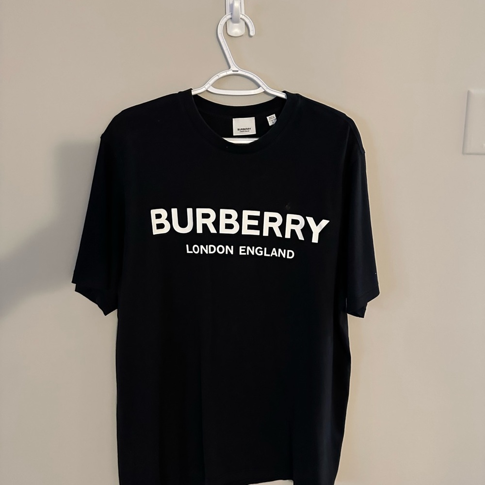 Burberry T-shirt size large.